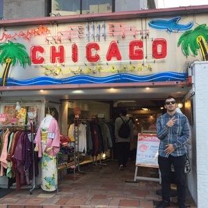 Meet your Posher, Max